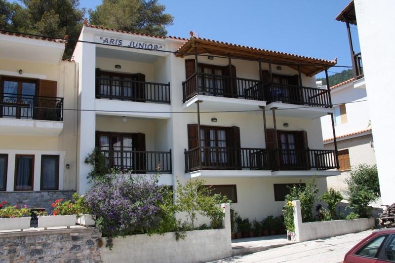Aris Junior Studios Neo Klima Skopelos Exterior foto